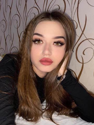 Викуся